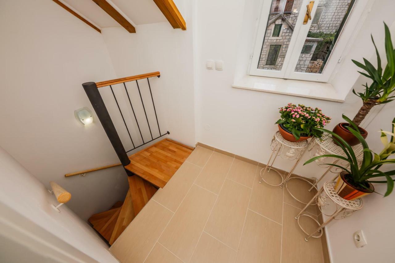 Apartman Mare Kastela Bagian luar foto